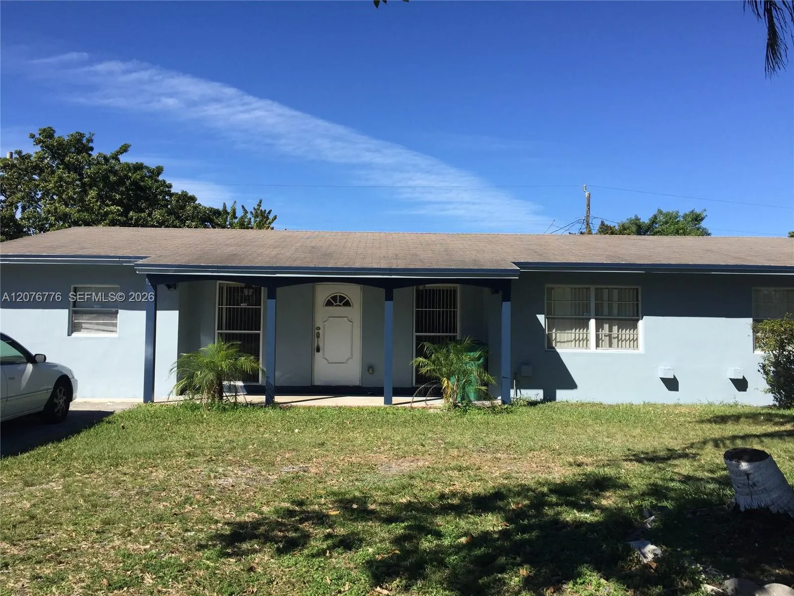 Foto de propiedad en 12025 Bird Drive, Miami, FL 33175 Miami con MLS# 