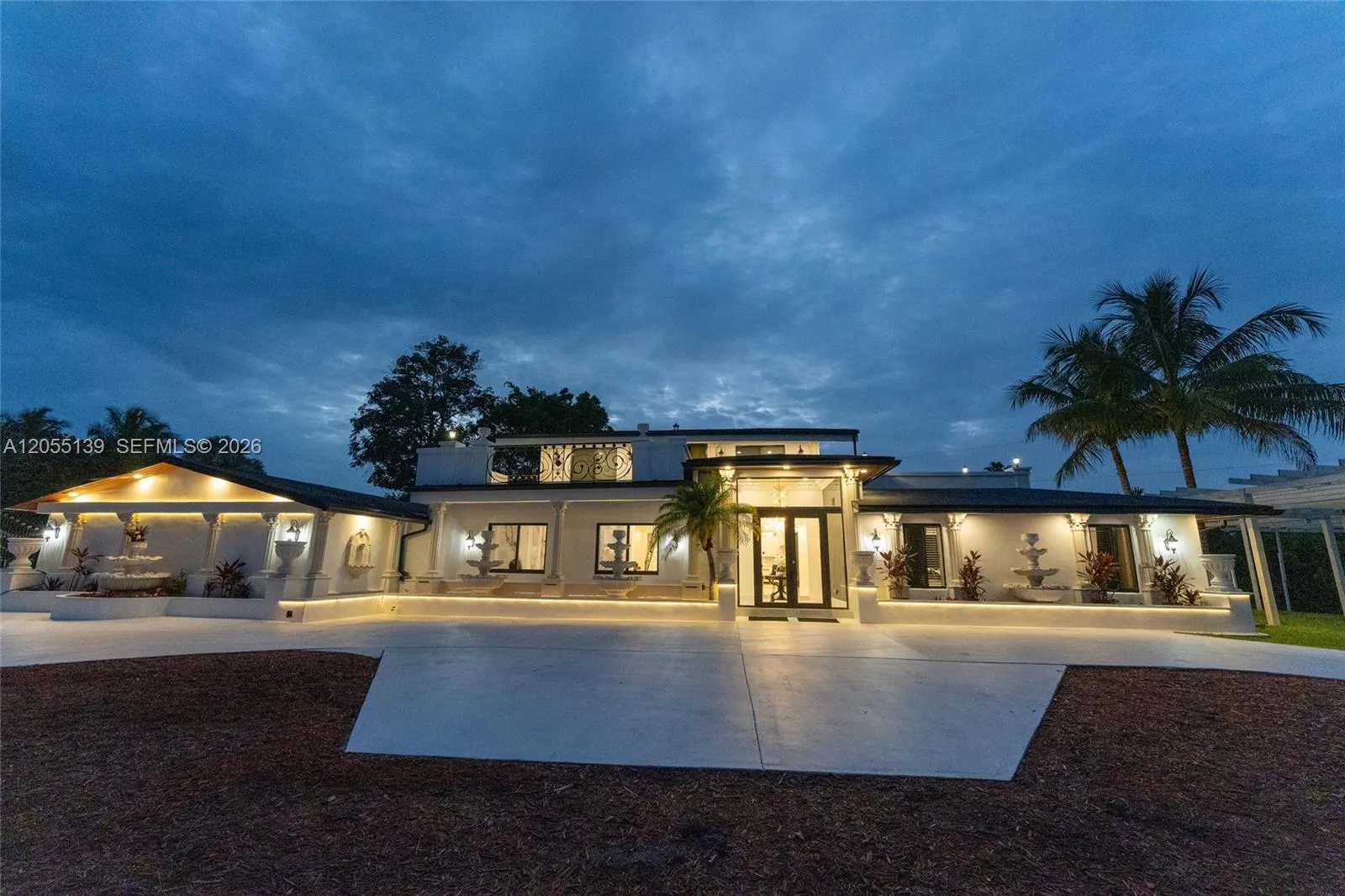Foto de propiedad en 12051 NW 20th Street, Plantation, FL 33323 Plantation con MLS# 