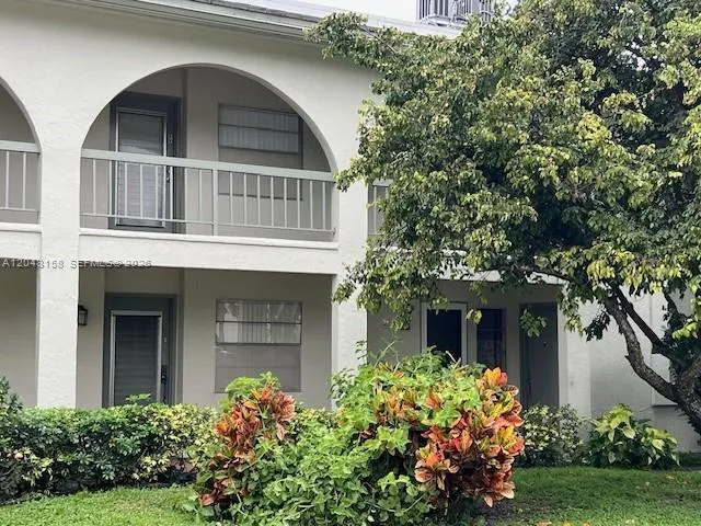 Foto de propiedad en 1207 Bahama Bend E2, Coconut Creek, FL 33066 Coconut Creek con MLS# 