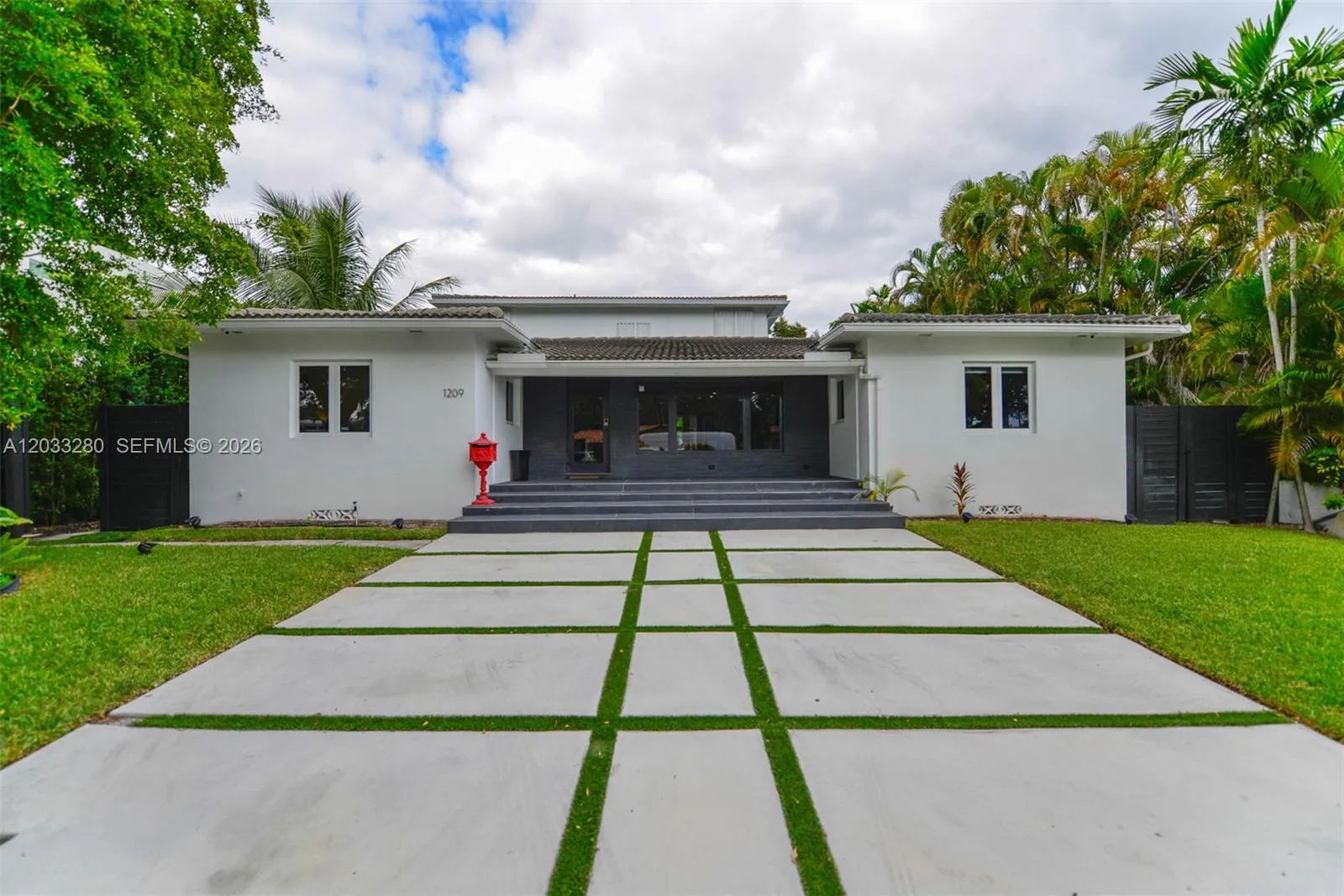Foto de propiedad en 1209 NE 96th Street 1209, Miami Shores, FL 33138 Miami Shores con MLS# 