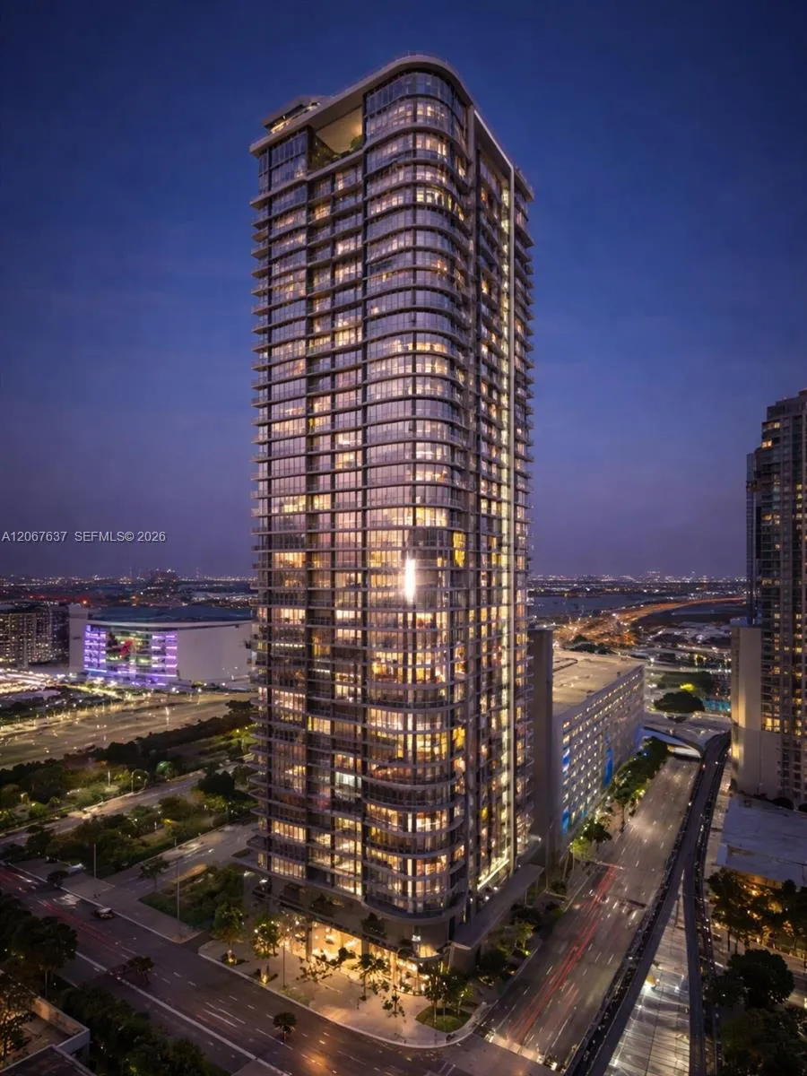 Foto de propiedad en 121 NE 5th Street 1607, Miami, FL 33132 Miami con MLS#