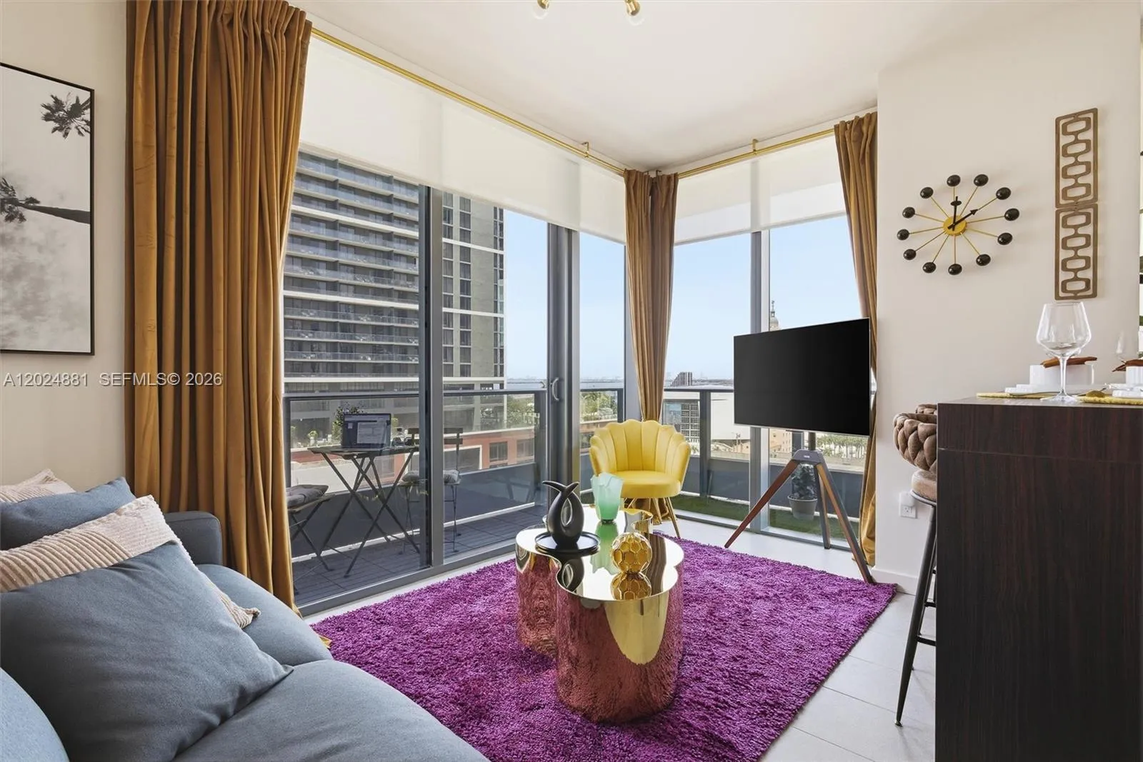 Foto de propiedad en 121 NE 5th Street 1712, Miami, FL 33132 Miami con MLS# 