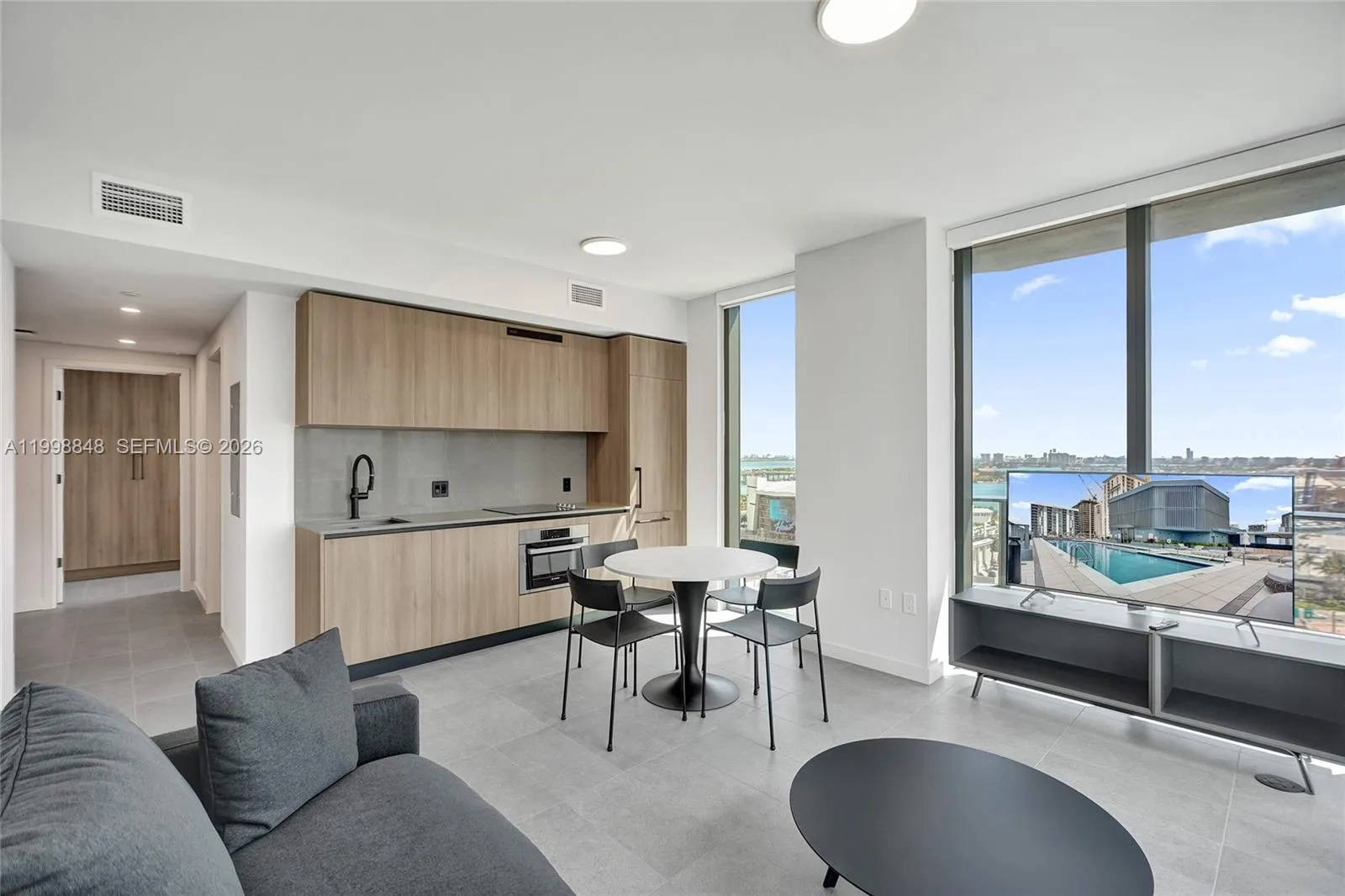 Foto de propiedad en 121 NE 5th Street 2101, Miami, FL 33132 Miami con MLS# 