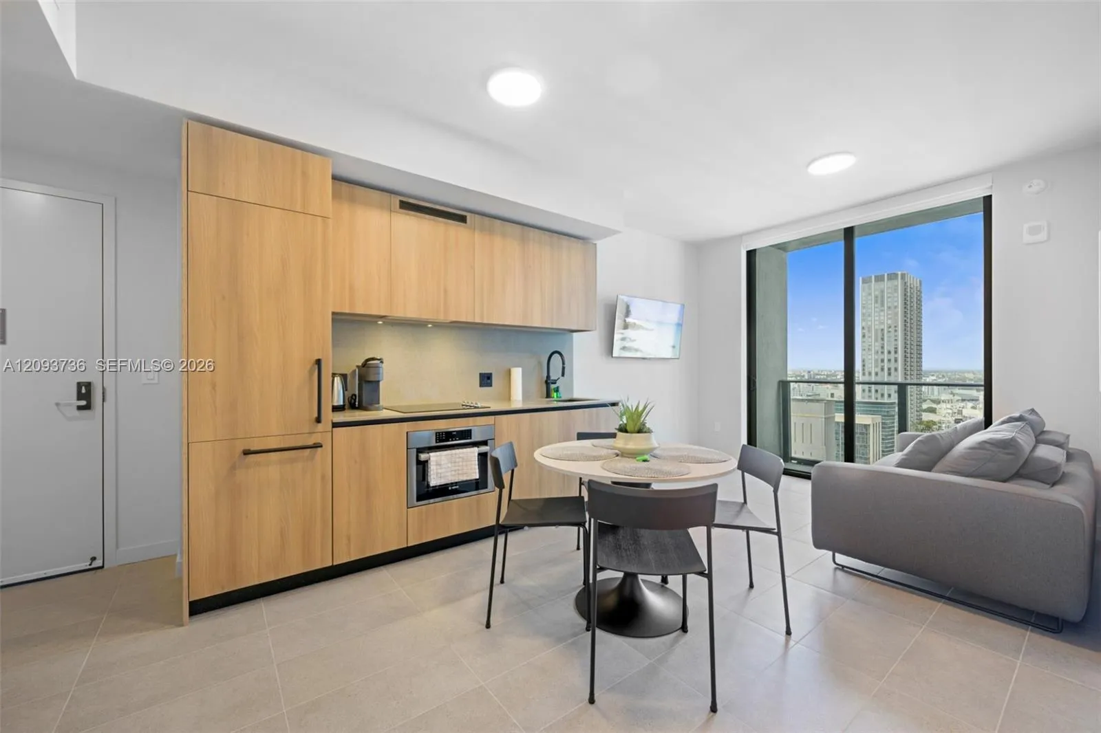 En Venta 121 NE 5th Street 3006, Miami, FL 33132, Miami, FL 33132