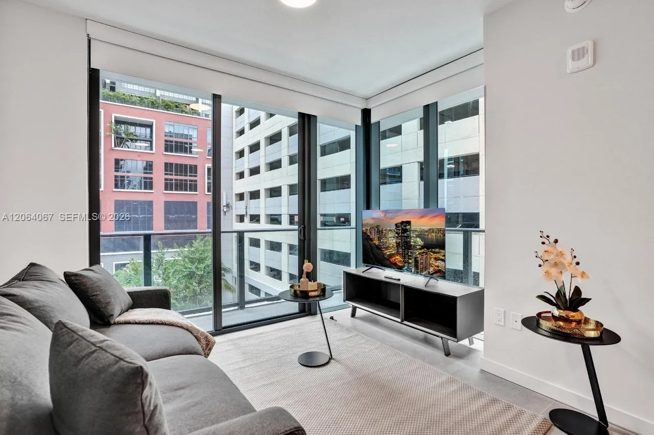 Foto de propiedad en 121 NE 5th Street 512B, Miami, FL 33132 Miami con MLS#