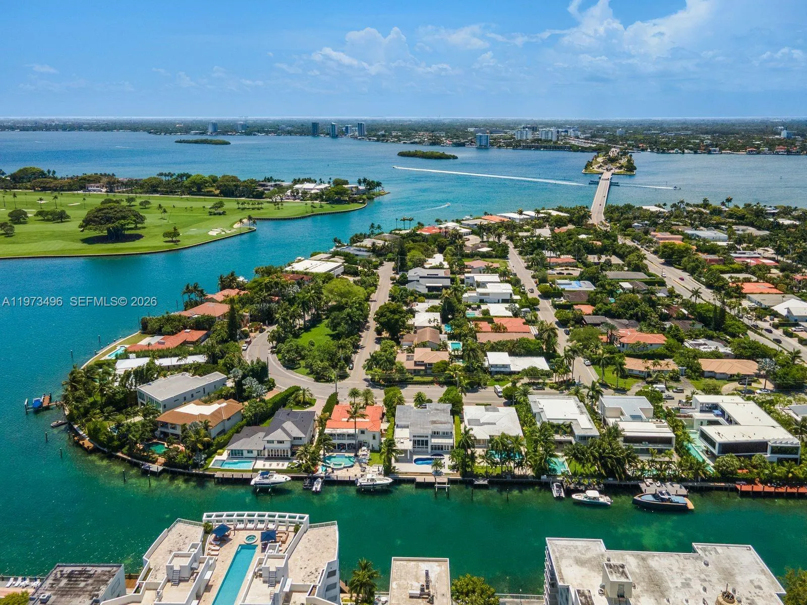 Foto de propiedad en 1210 95th Street, Bay Harbor Islands, FL 33154 Bay Harbor Islands con MLS# 