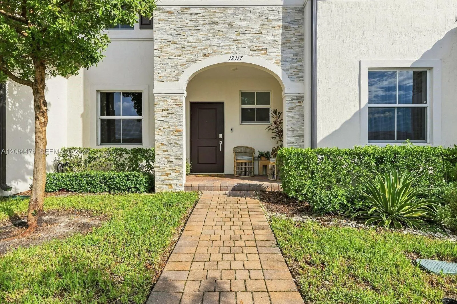 En Venta 12117 NW 23rd Court, Miami, FL 33167, Miami, FL 33167