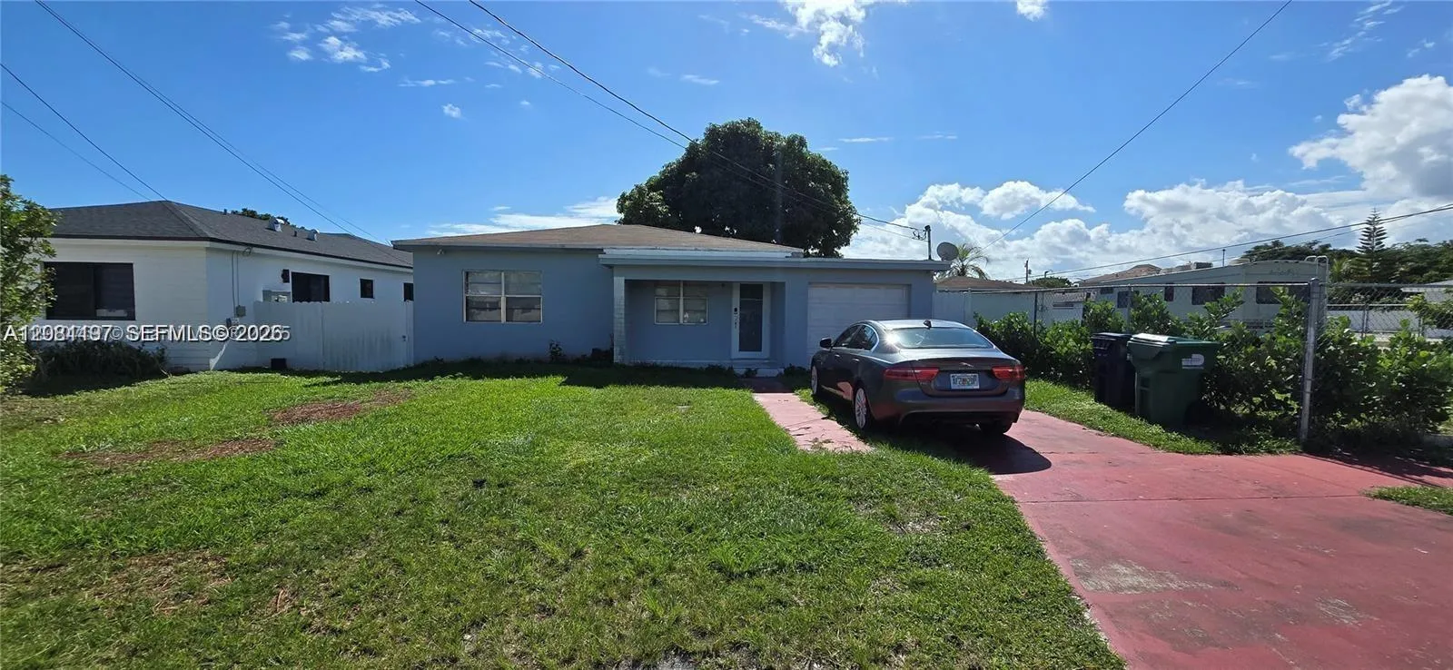 Foto de propiedad en 12140 SW 218th Street, Miami, FL 33170 Miami con MLS# 
