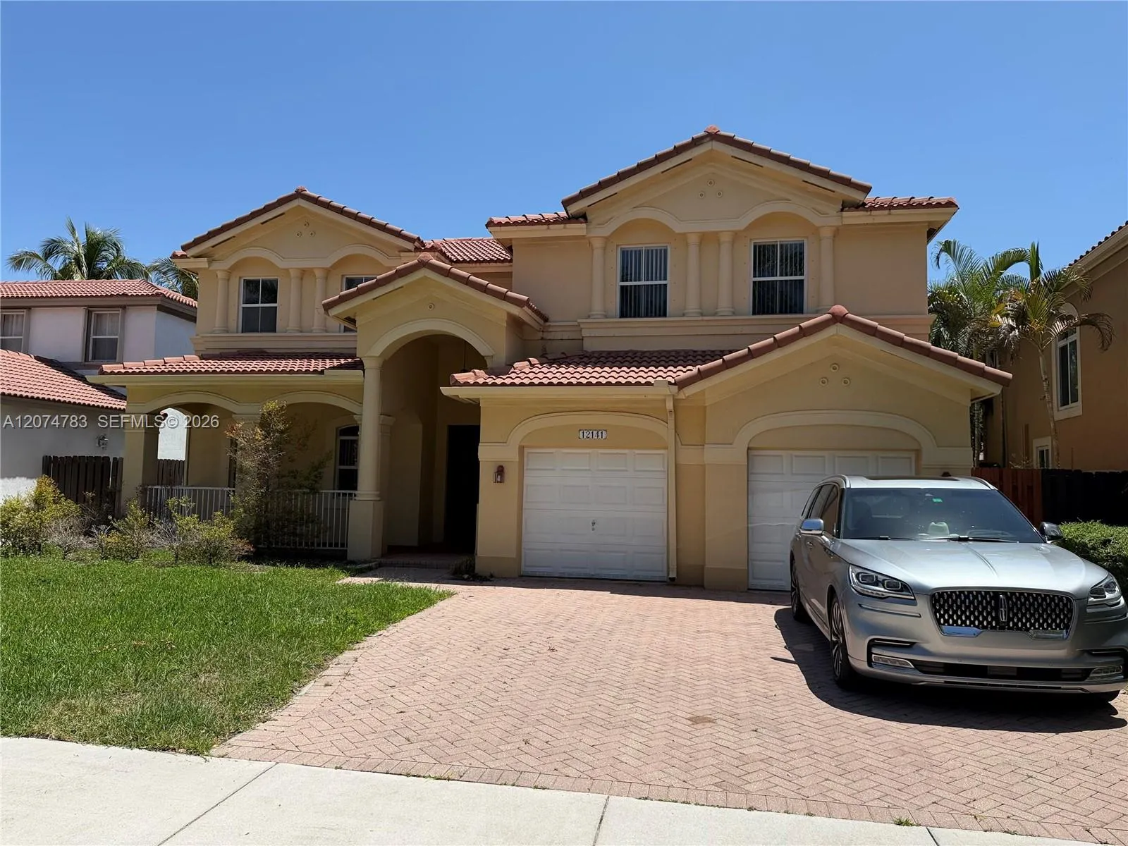 En Venta 12141 SW 122nd Path, Miami, FL 33186, Miami, FL 33186