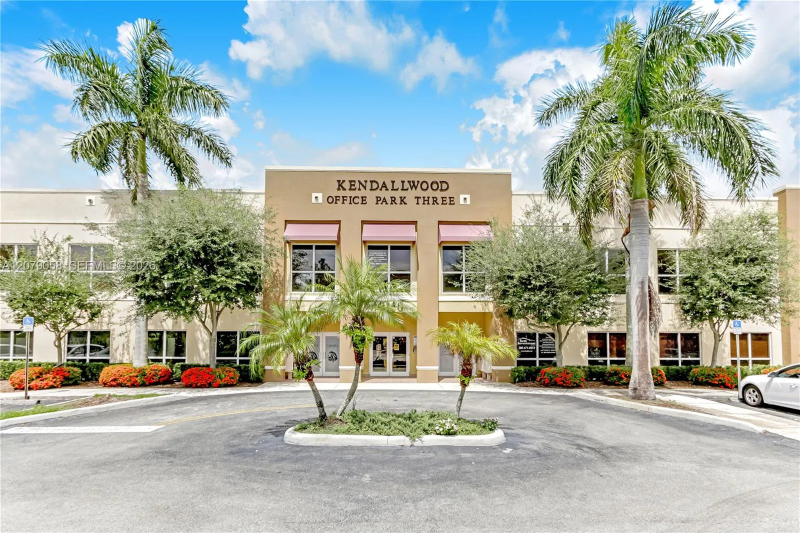 Foto de propiedad en 12150 SW 128th Court #232, Miami, FL 33186 Miami con MLS# 