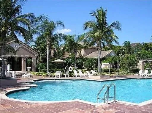 Foto de propiedad en 12166 Saint Andrews Place 202, Miramar, FL 33025 Miramar con MLS# 