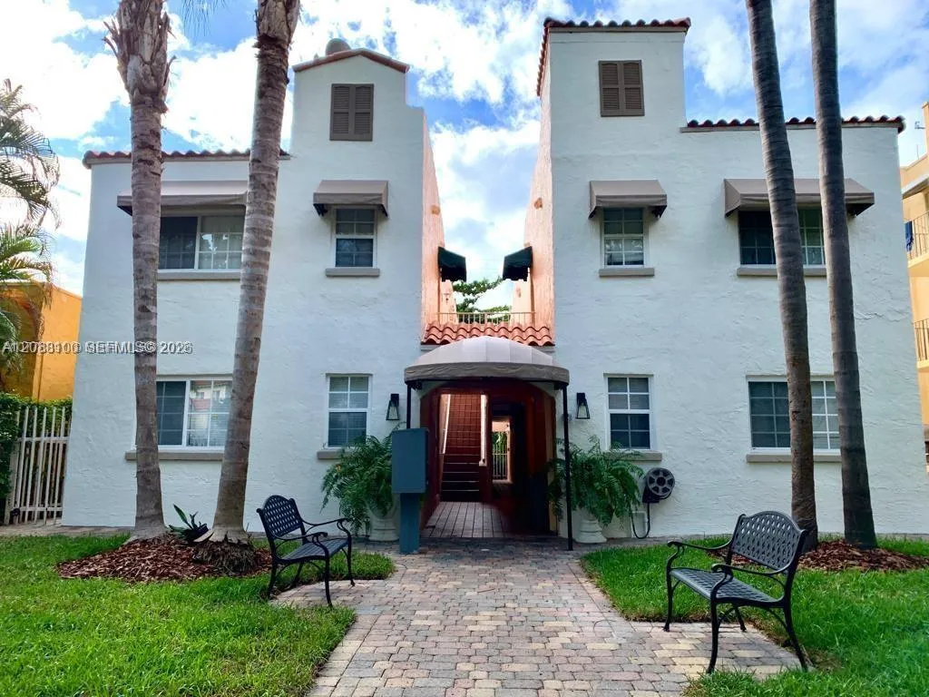 En Renta 1218 Salzedo Street 6, Coral Gables, FL 33134, Coral Gables, FL 33134
