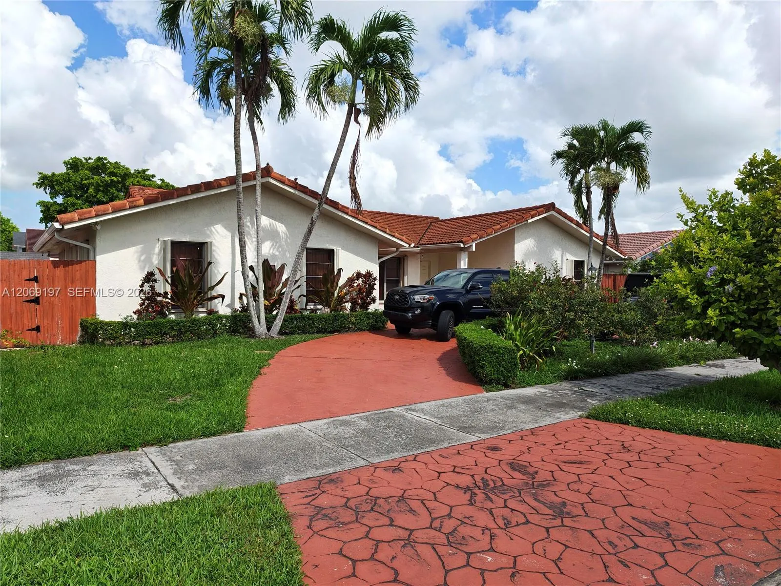 En Venta 1220 SW 104th Avenue, Miami, FL 33174, Miami, FL 33174