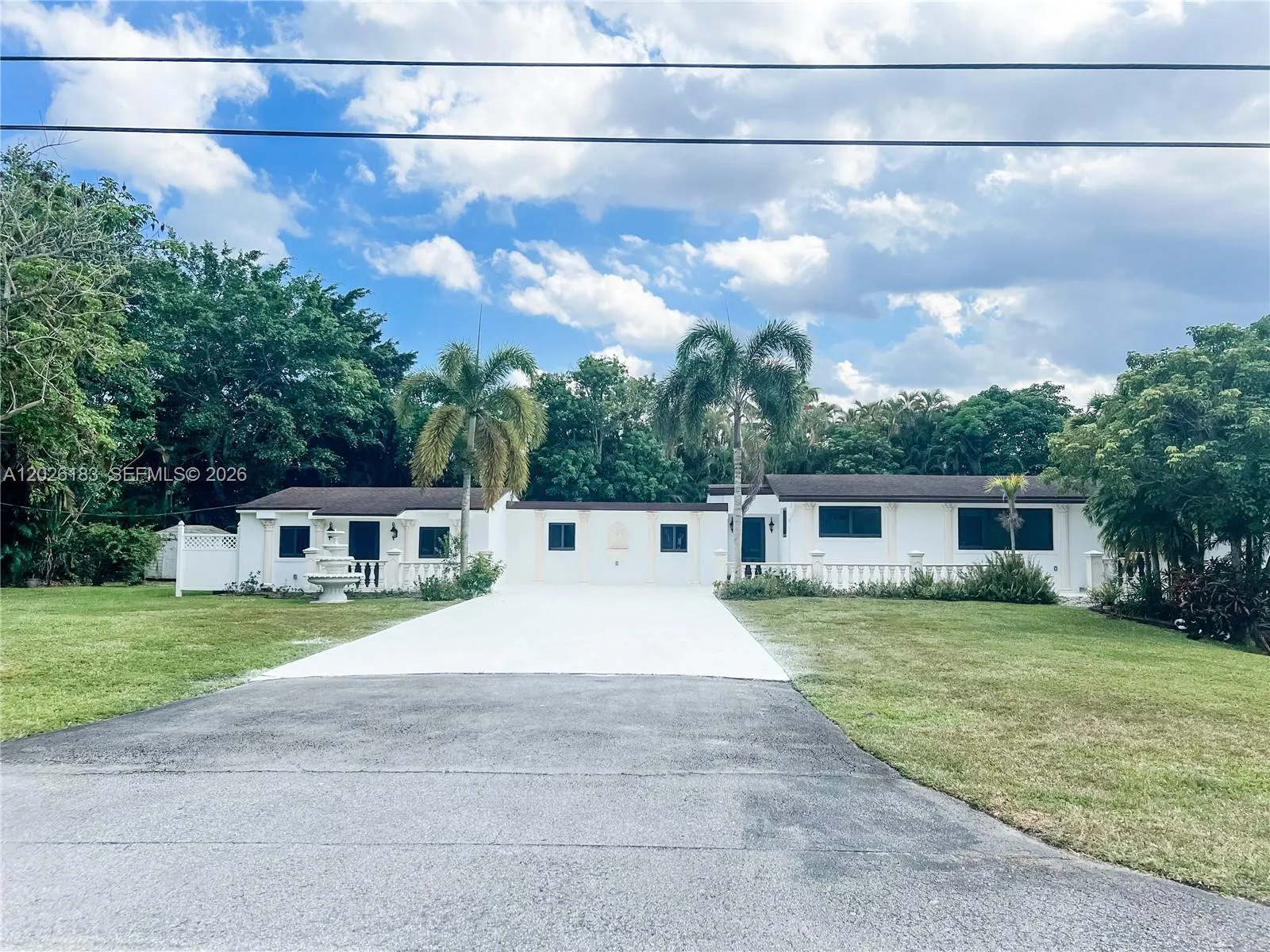 Foto de propiedad en 12200 NW 20th Court, Plantation, FL 33323 Plantation con MLS# 