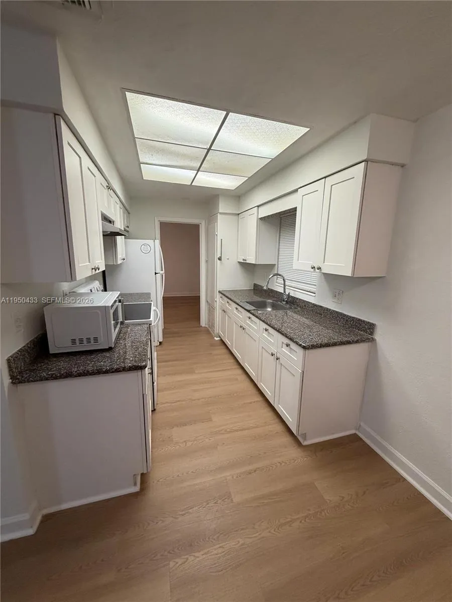 Vendido 1221 NW 5th Avenue, Fort Lauderdale, FL 33311, Fort Lauderdale, FL 33311