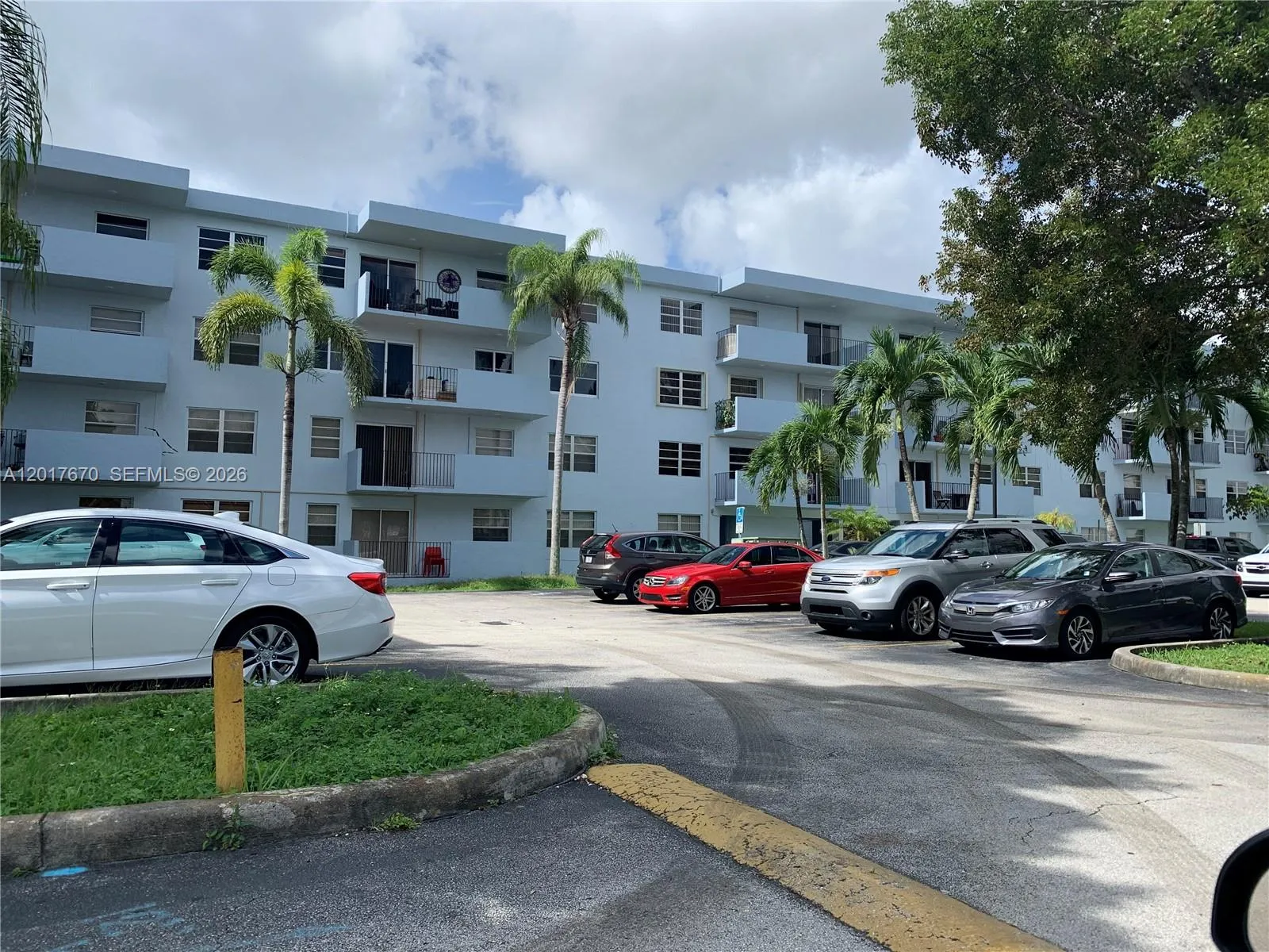 En Venta 1221 SW 122nd Avenue 207, Miami, FL 33184, Miami, FL 33184