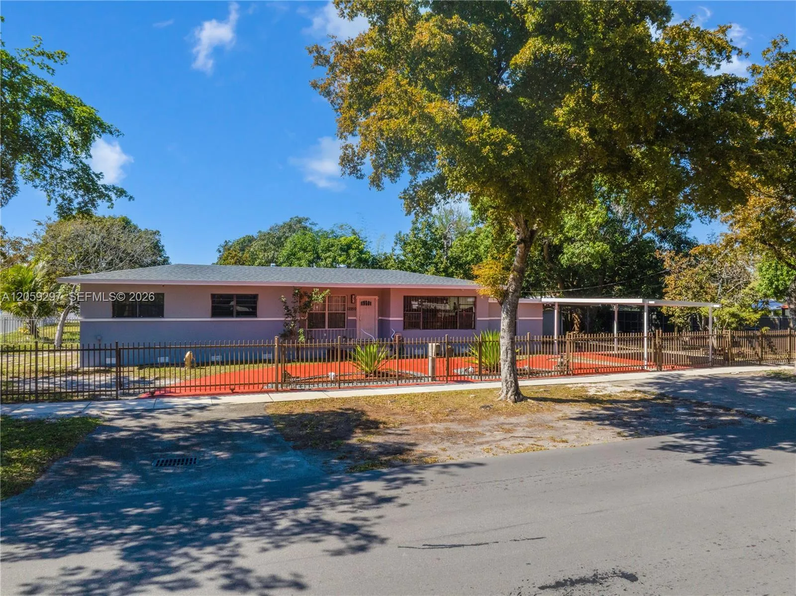 Vendido 12210 NW 10th Avenue, North Miami, FL 33168, North Miami, FL 33168