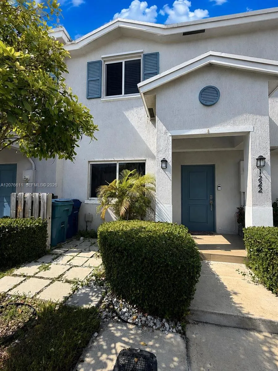 En Venta 1222 NW 3rd Lane, Florida City, FL 33034, Florida City, FL 33034