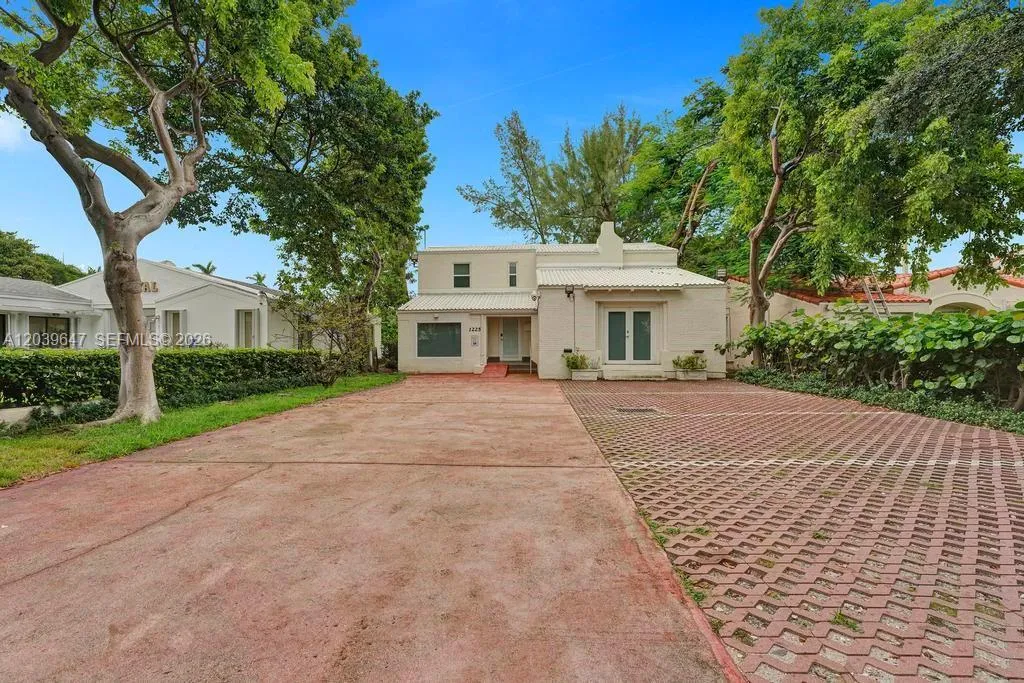 Foto de propiedad en 1225 Alton Road, Miami Beach, FL 33139 Miami Beach con MLS# 
