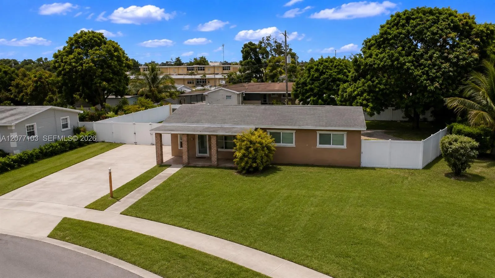 En Venta 1225 NW 192nd Street, Miami Gardens, FL 33169, Miami Gardens, FL 33169