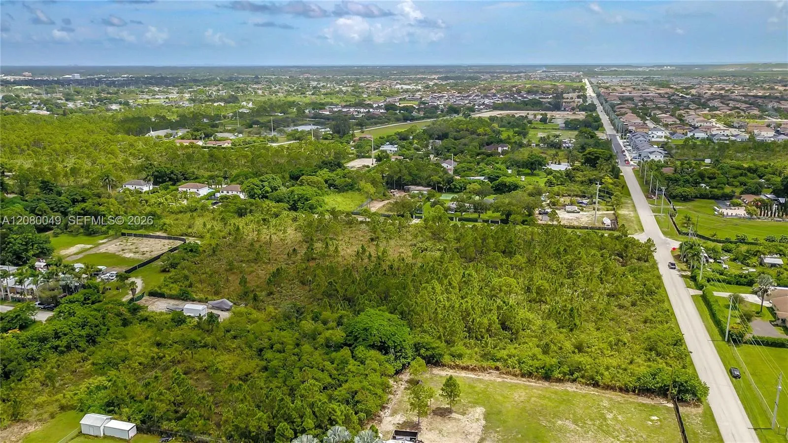 Foto de propiedad en 12251 SW 230th Street, Miami, FL 33170 Miami con MLS# 