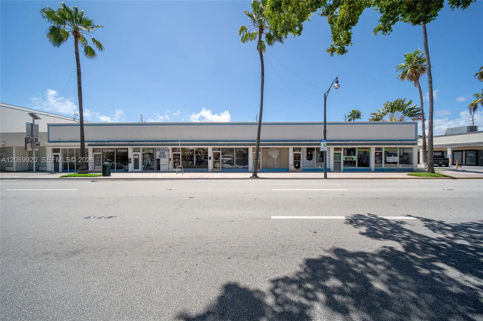 Foto de propiedad en 1226 Normandy Drive, Miami Beach, FL 33141 Miami Beach con MLS# 
