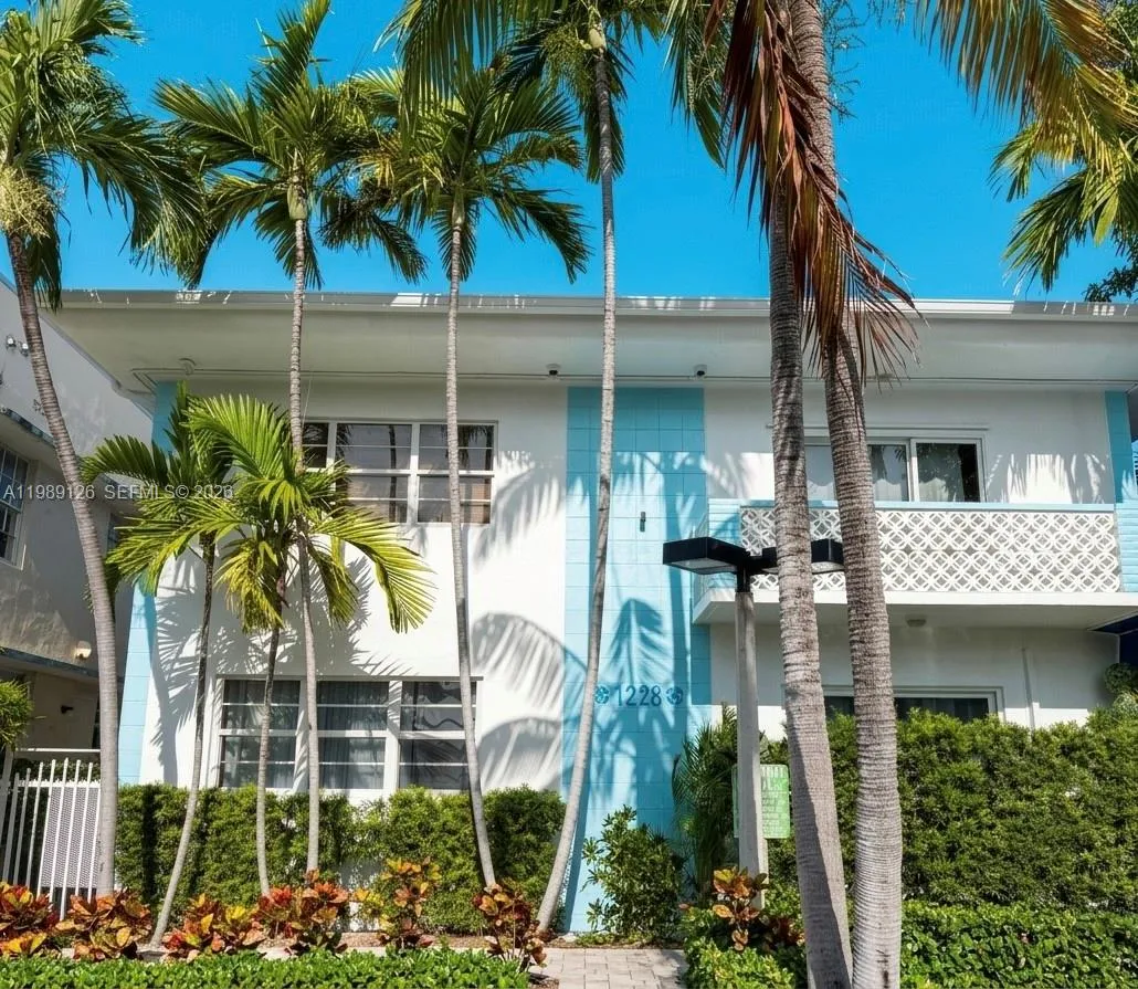 Foto de propiedad en 1228 Pennsylvania Avenue 7, Miami Beach, FL 33139 Miami Beach con MLS# 