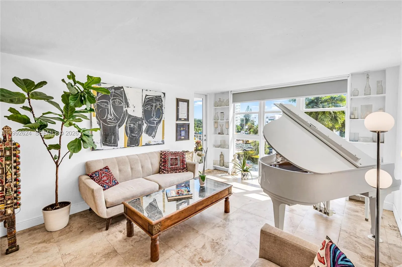 Foto de propiedad en 1228 West Avenue 209, Miami Beach, FL 33139 Miami Beach con MLS# 
