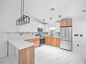 Foto de propiedad en 1230 NE 1st Avenue #, Fort Lauderdale, FL 33304 Fort Lauderdale con MLS# 
