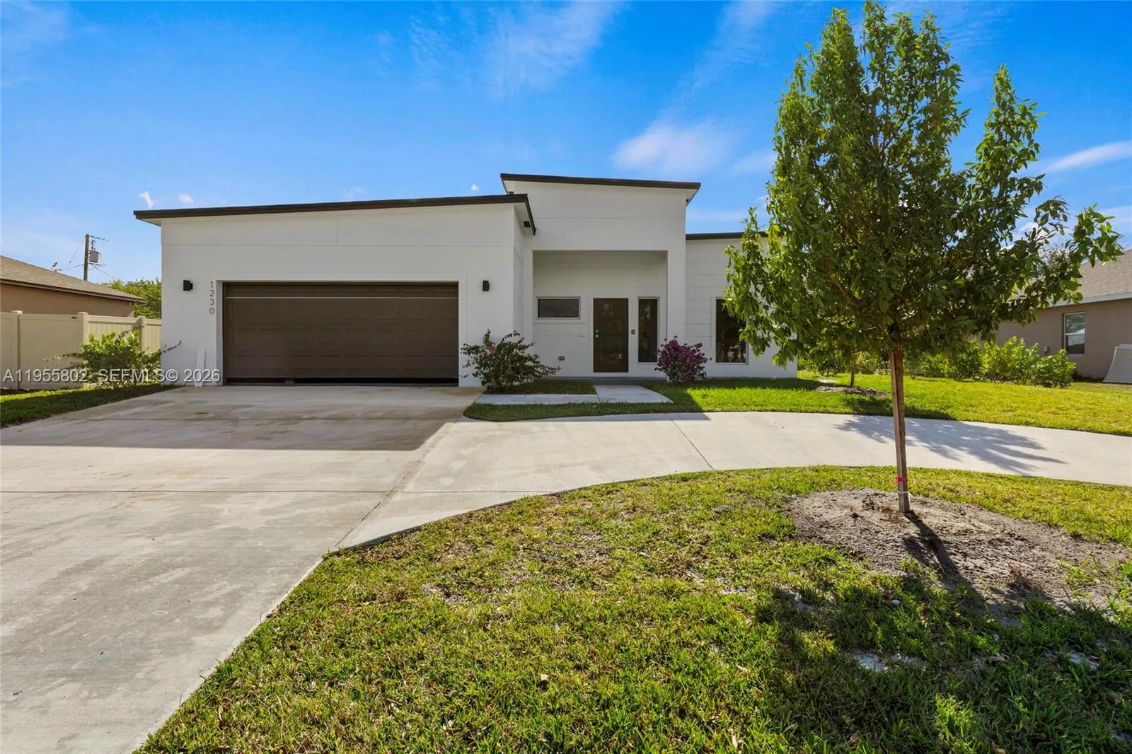 Foto de propiedad en 1230 SW Becker Road, Port St. Lucie, FL 34953 Port St. Lucie con MLS# 