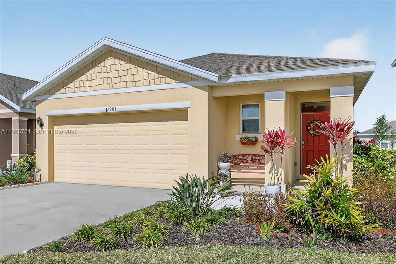 Foto de propiedad en 12301 SW Rimini Way, Port St. Lucie, FL 34987 Port St. Lucie con MLS# 
