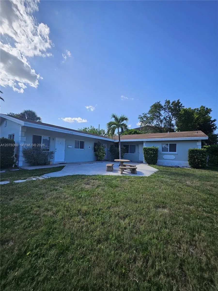 Foto de propiedad en 1231 NE 23rd Avenue 3, Pompano Beach, FL 33062 Pompano Beach con MLS# 
