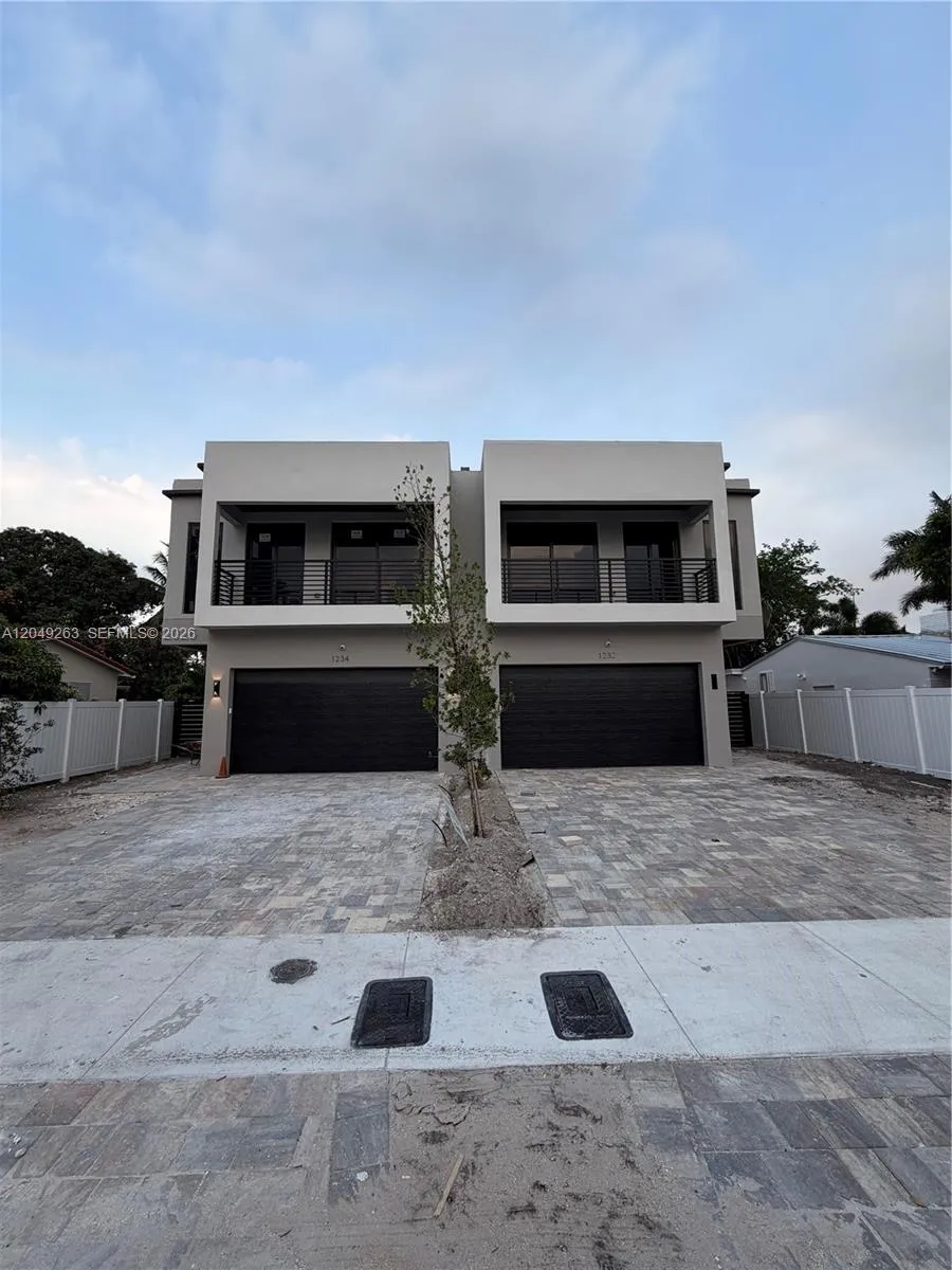 Vendido 1232 NE 17th Terrace, Fort Lauderdale, FL 33304, Fort Lauderdale, FL 33304