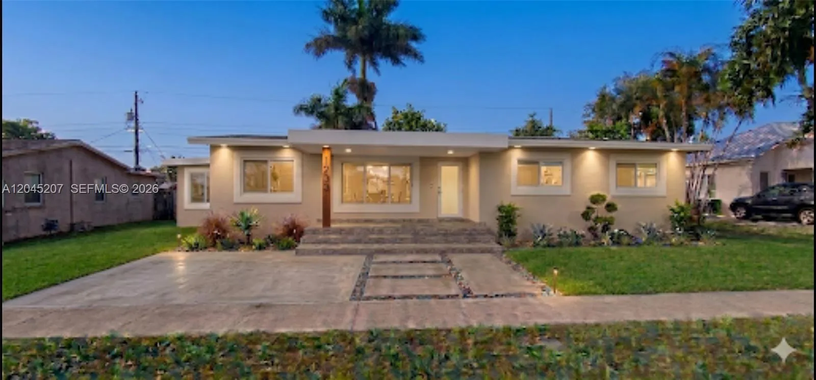 Foto de propiedad en 1233 SW Avenue C Place, Belle Glade, FL 33430 Belle Glade con MLS# 