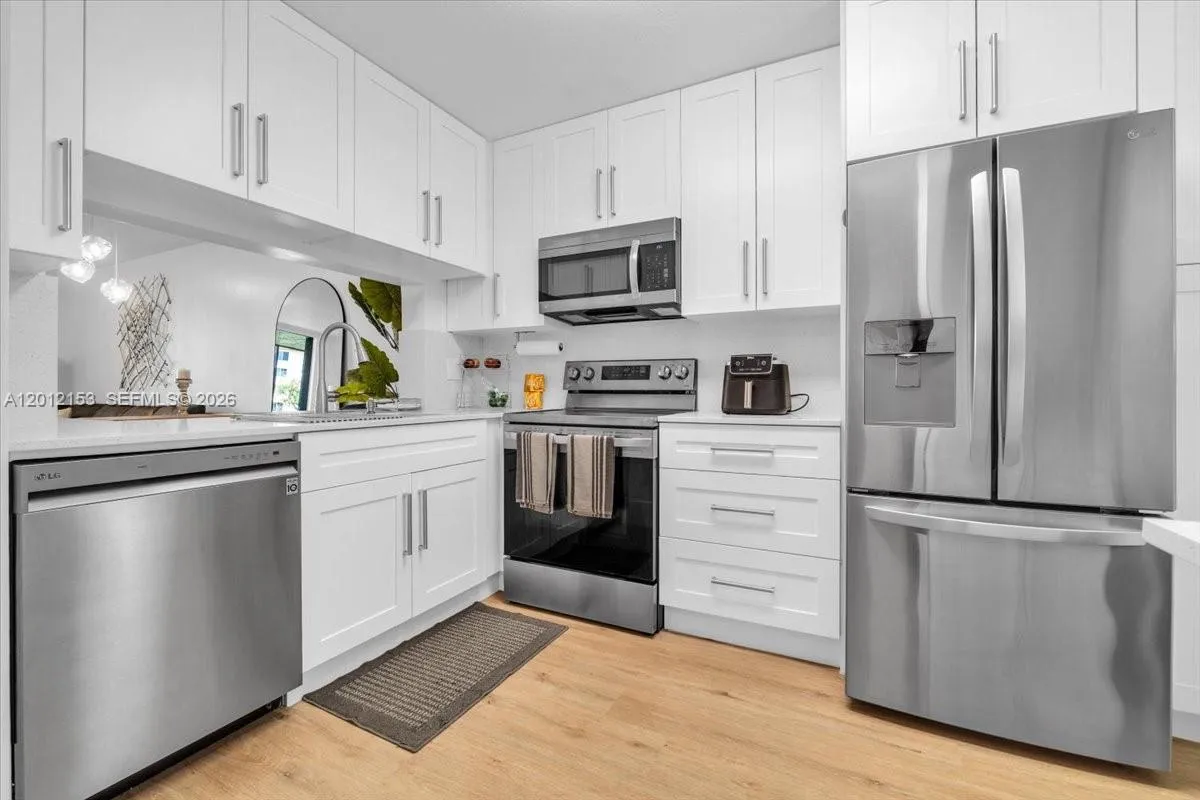 Foto de propiedad en 1234 S Military Trail 1811, Deerfield Beach, FL 33442 Deerfield Beach con MLS# 