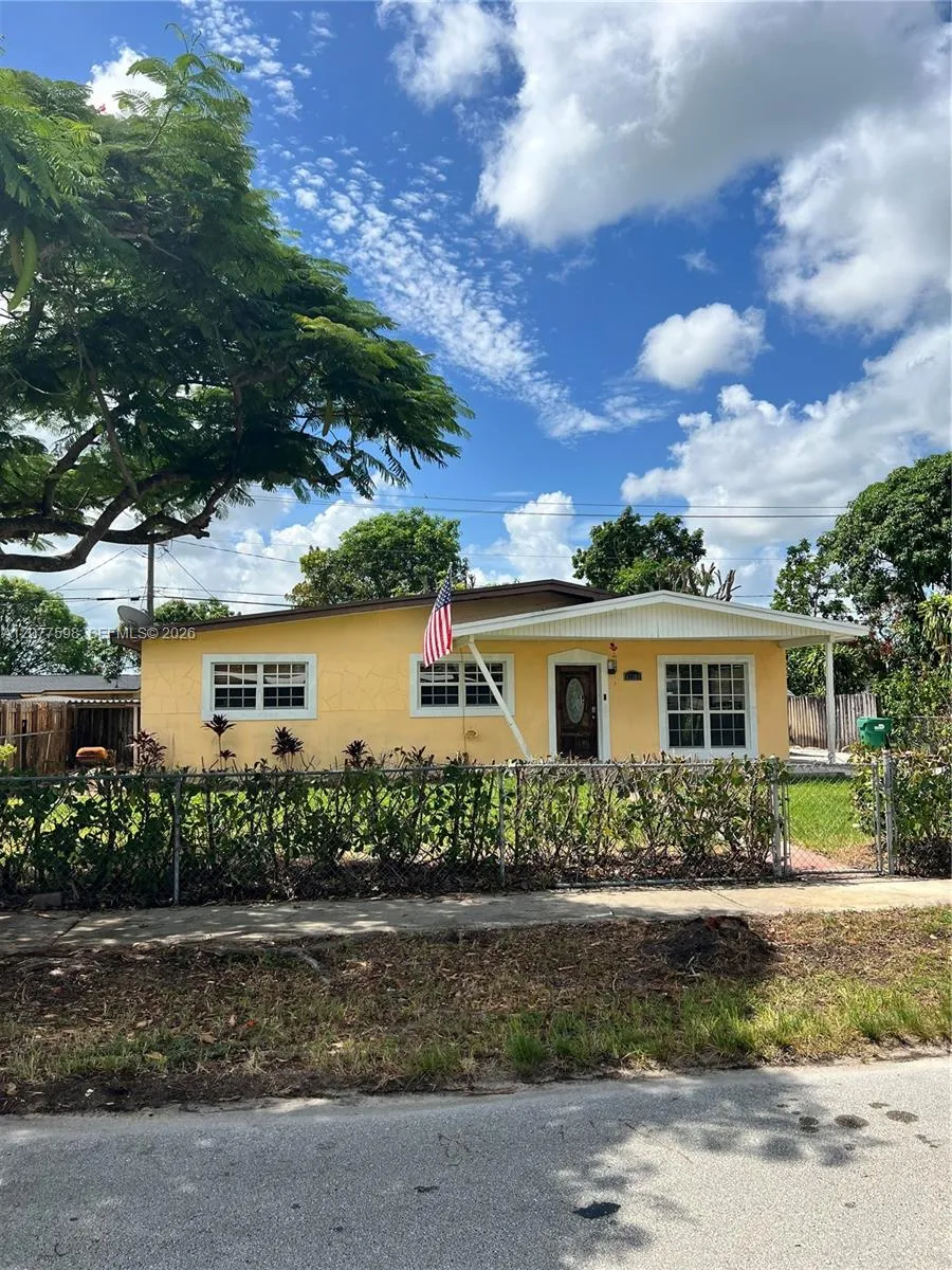 Foto de propiedad en 12360 SW 188th Terrace, Miami, FL 33177 Miami con MLS# 