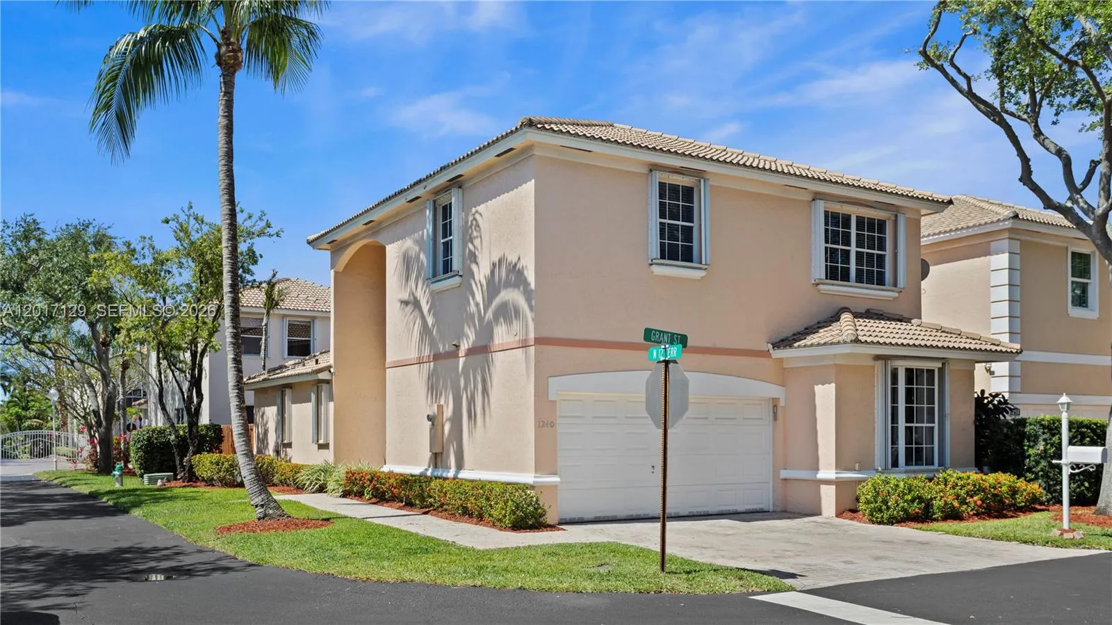 En Venta 1240 Grant Street, Hollywood, FL 33019, Hollywood, FL 33019