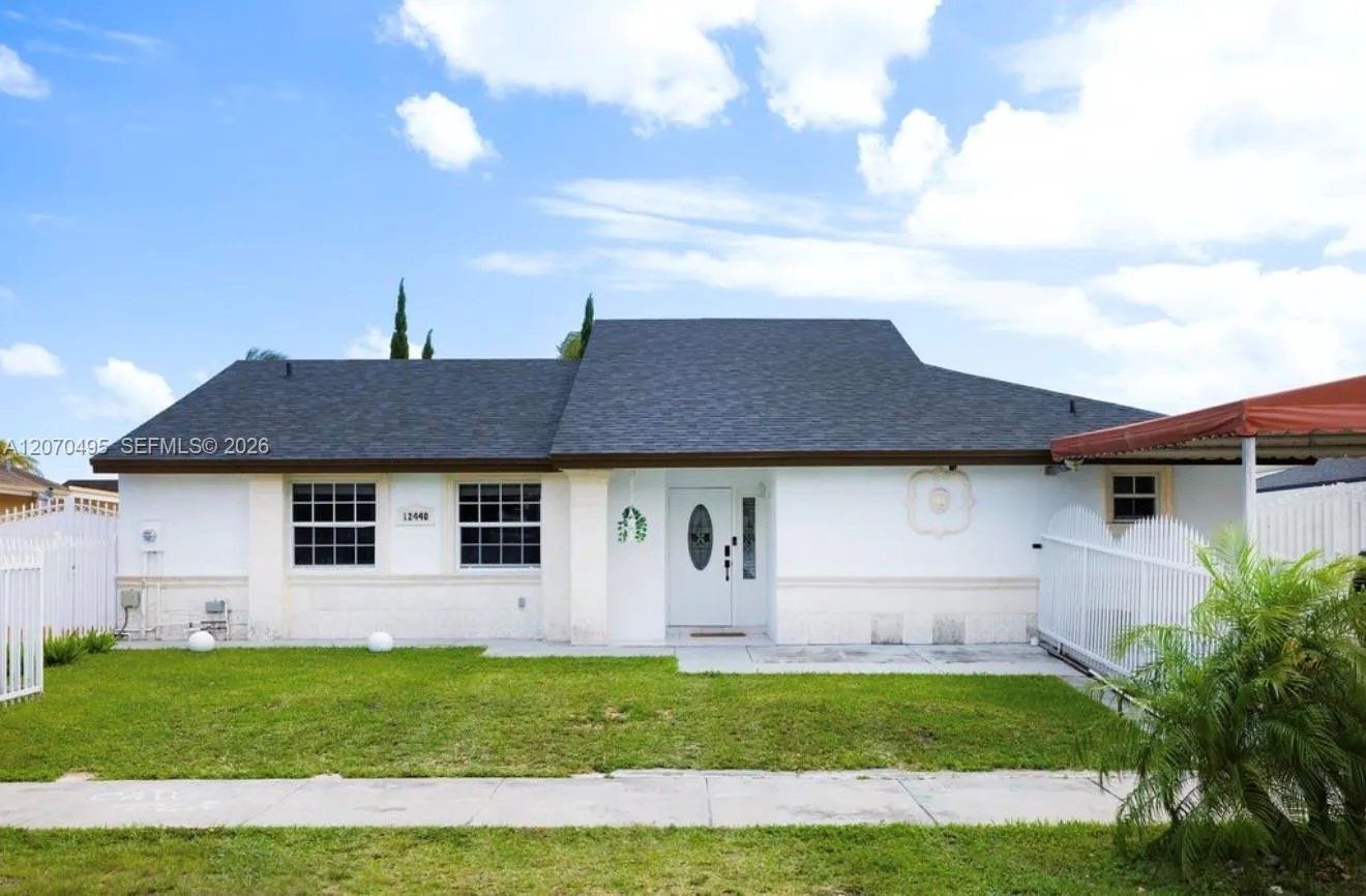 En Renta 12440 SW 207th Terrace, Miami, FL 33177, Miami, FL 33177