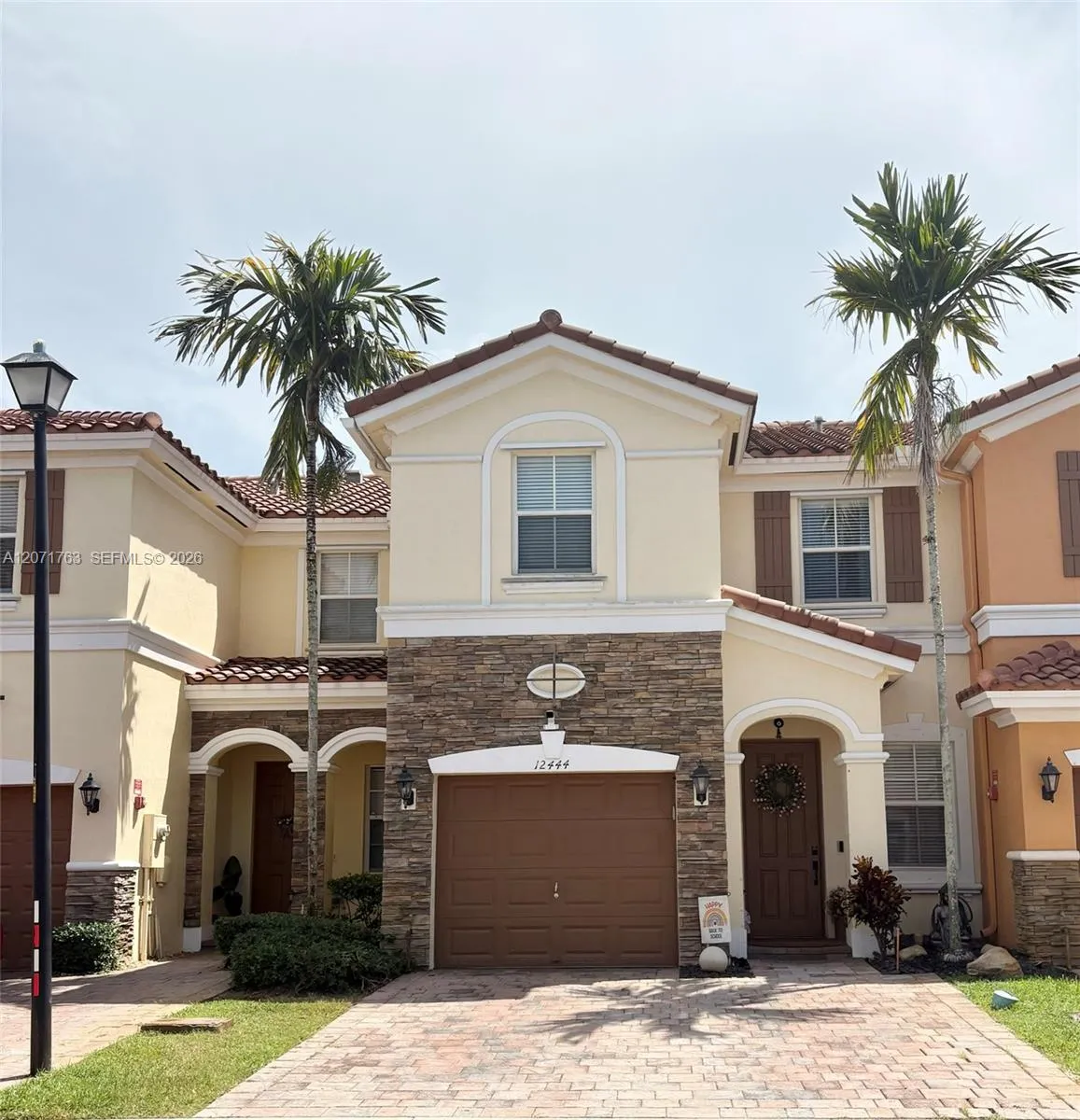 Foto de propiedad en 12444 Emerald Creek Court, Plantation, FL 33325 Plantation con MLS# 