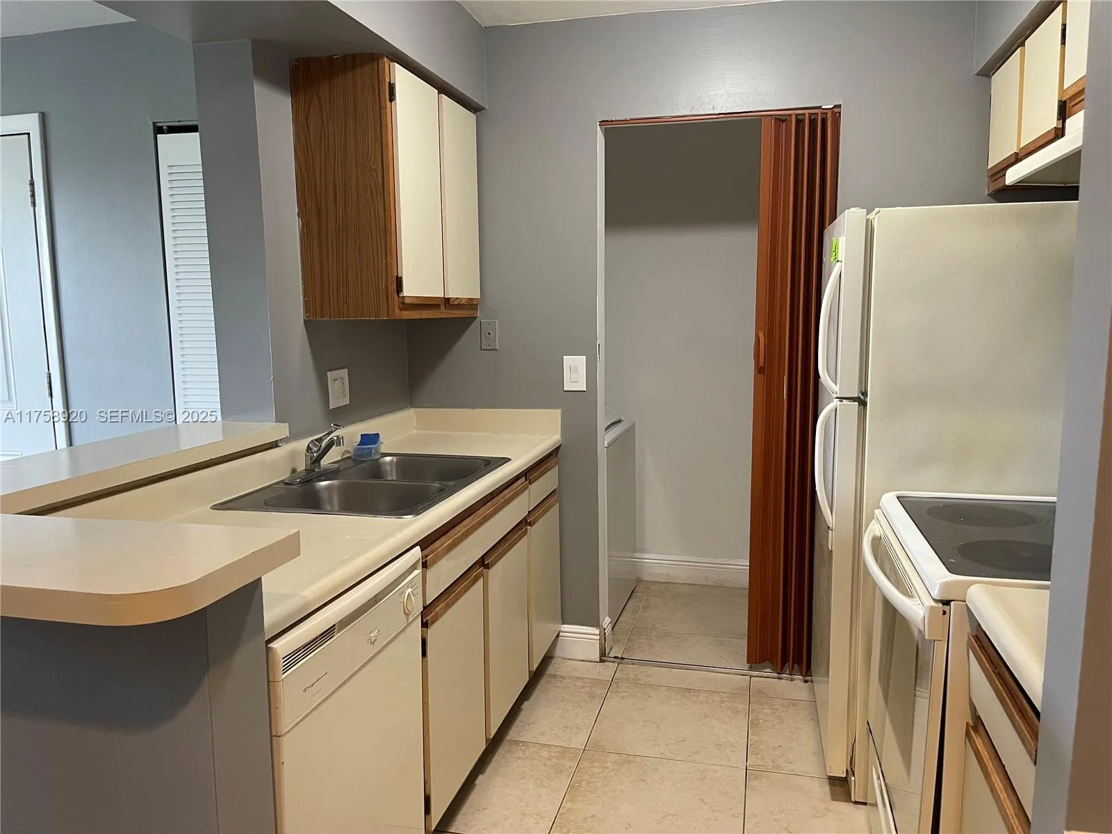 Foto de propiedad en 1247 SW 46th Avenue 1312, Pompano Beach, FL 33069 Pompano Beach con MLS# 