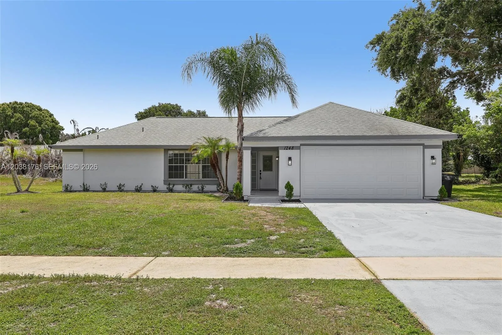 Foto de propiedad en 1248 Riviera, Palm Bay, FL 32905 Palm Bay con MLS# 