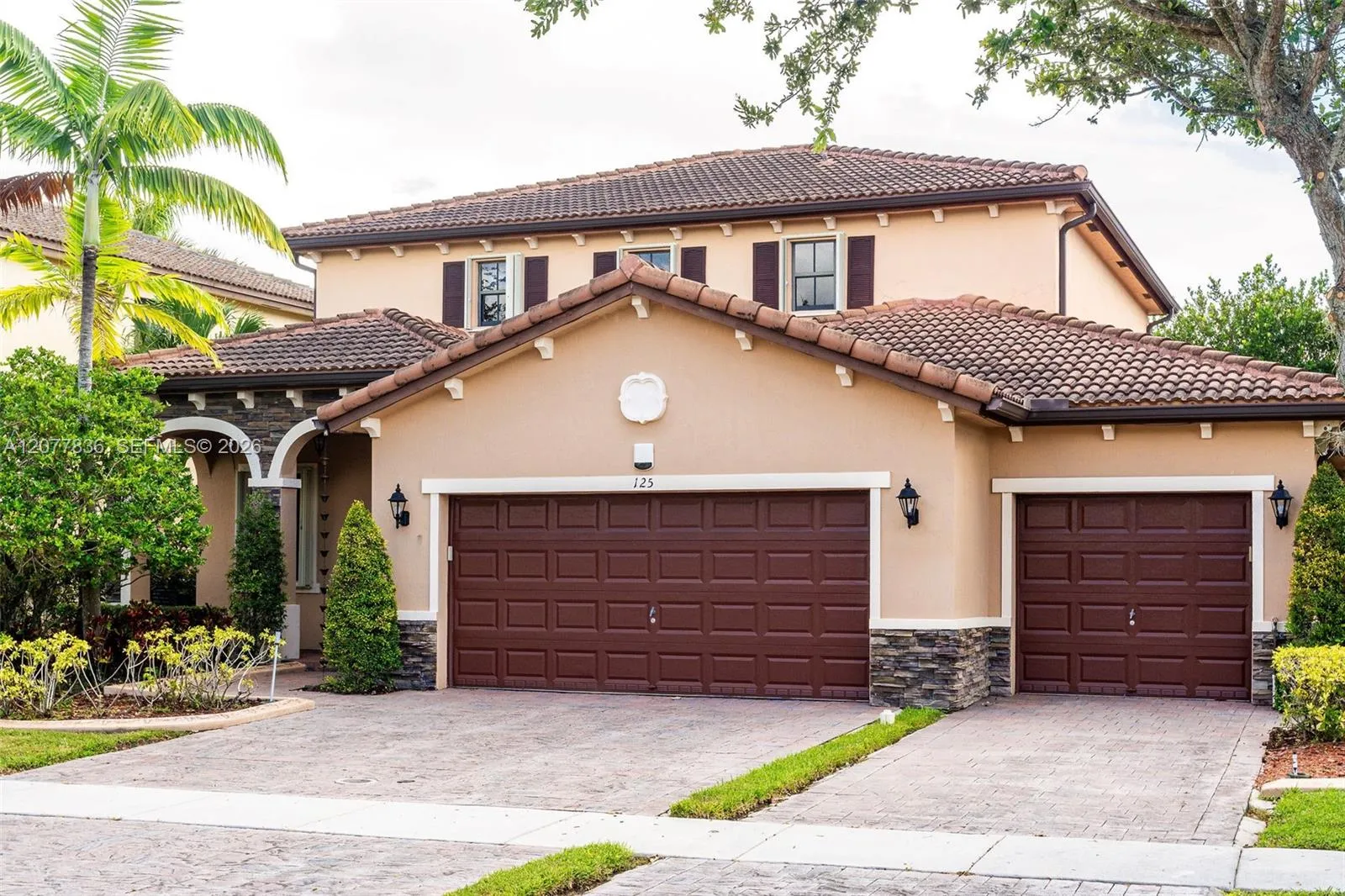 Foto de propiedad en 125 SE 36th Place, Homestead, FL 33033 Homestead con MLS# 