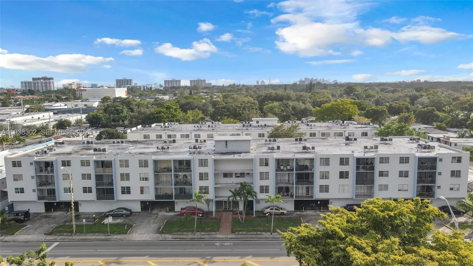 Vendido 1250 NE 125th Street 311C, North Miami, FL 33161, North Miami, FL 33161