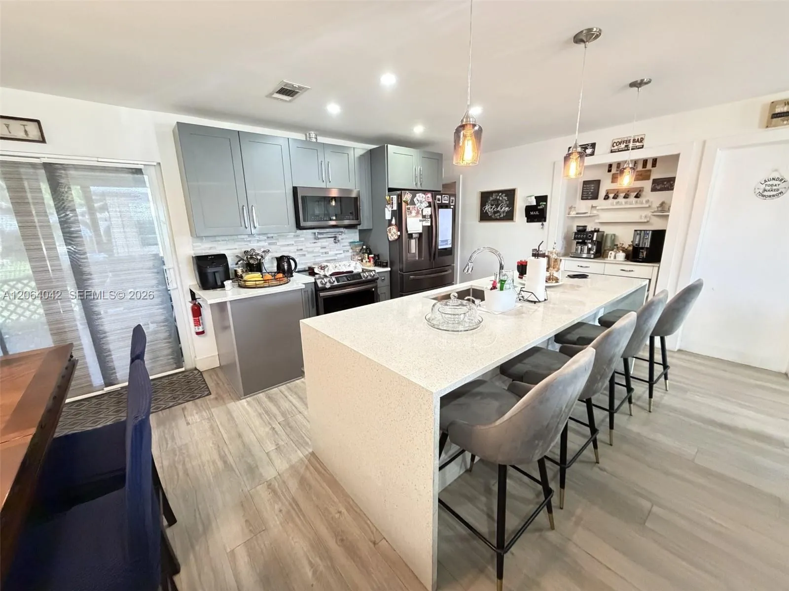 Foto de propiedad en 1250 NW 46th Street, Deerfield Beach, FL 33064 Deerfield Beach con MLS# 