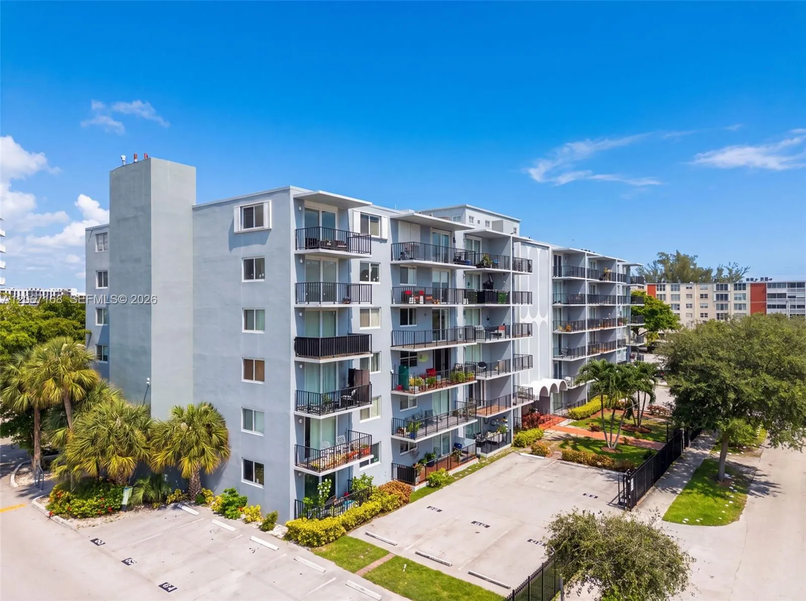 En Venta 12500 NE 15th Avenue 306, North Miami, FL 33161, North Miami, FL 33161