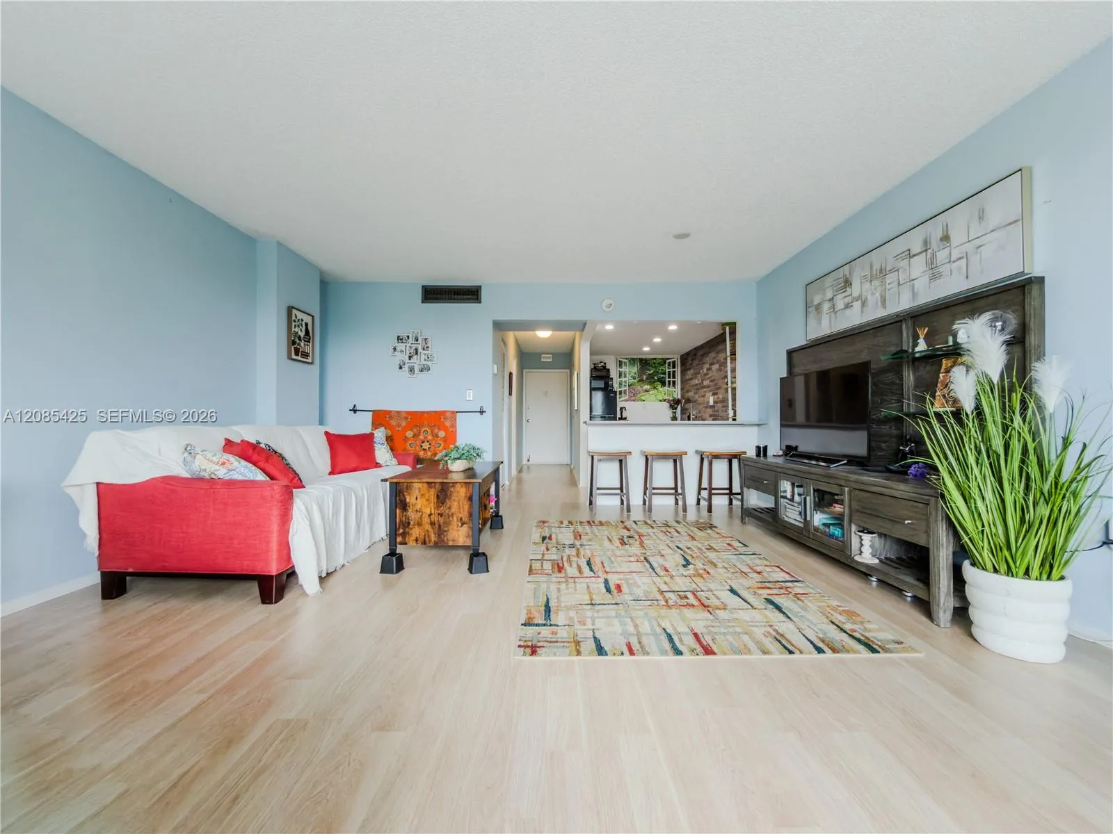 En Venta 12500 NE 15th Avenue 312, North Miami, FL 33161, North Miami, FL 33161