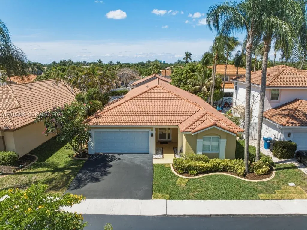 Vendido 12511 NW 10th Street, Sunrise, FL 33323, Sunrise, FL 33323