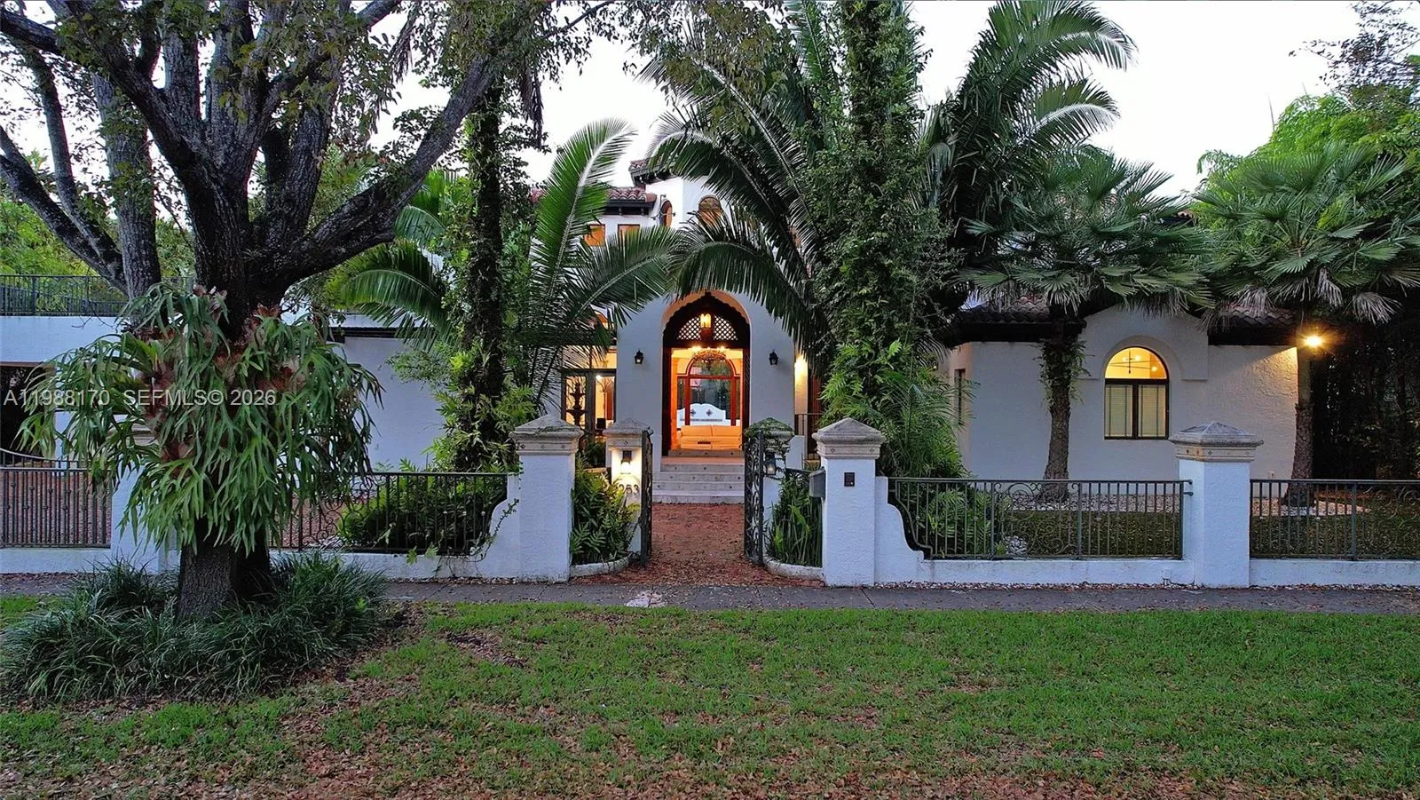 Foto de propiedad en 1253 Sorolla Avenue, Coral Gables, FL 33134 Coral Gables con MLS# 