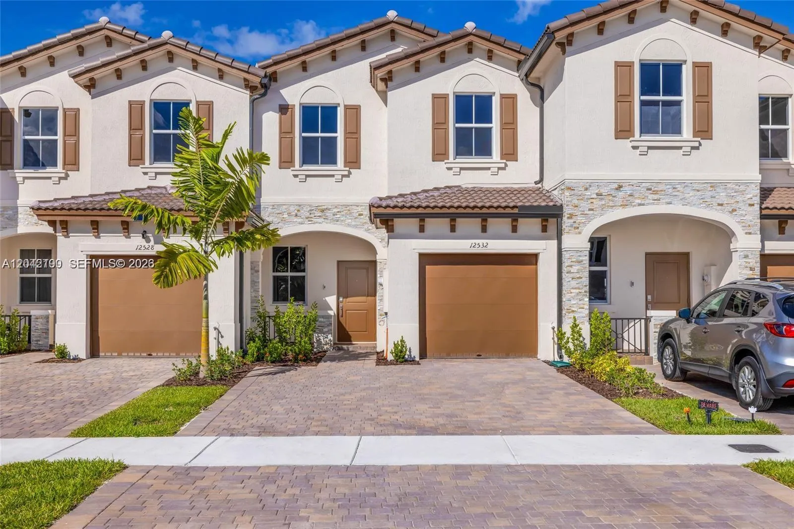 Foto de propiedad en 12532 NW 23rd Place, Miami, FL 33167 Miami con MLS# 