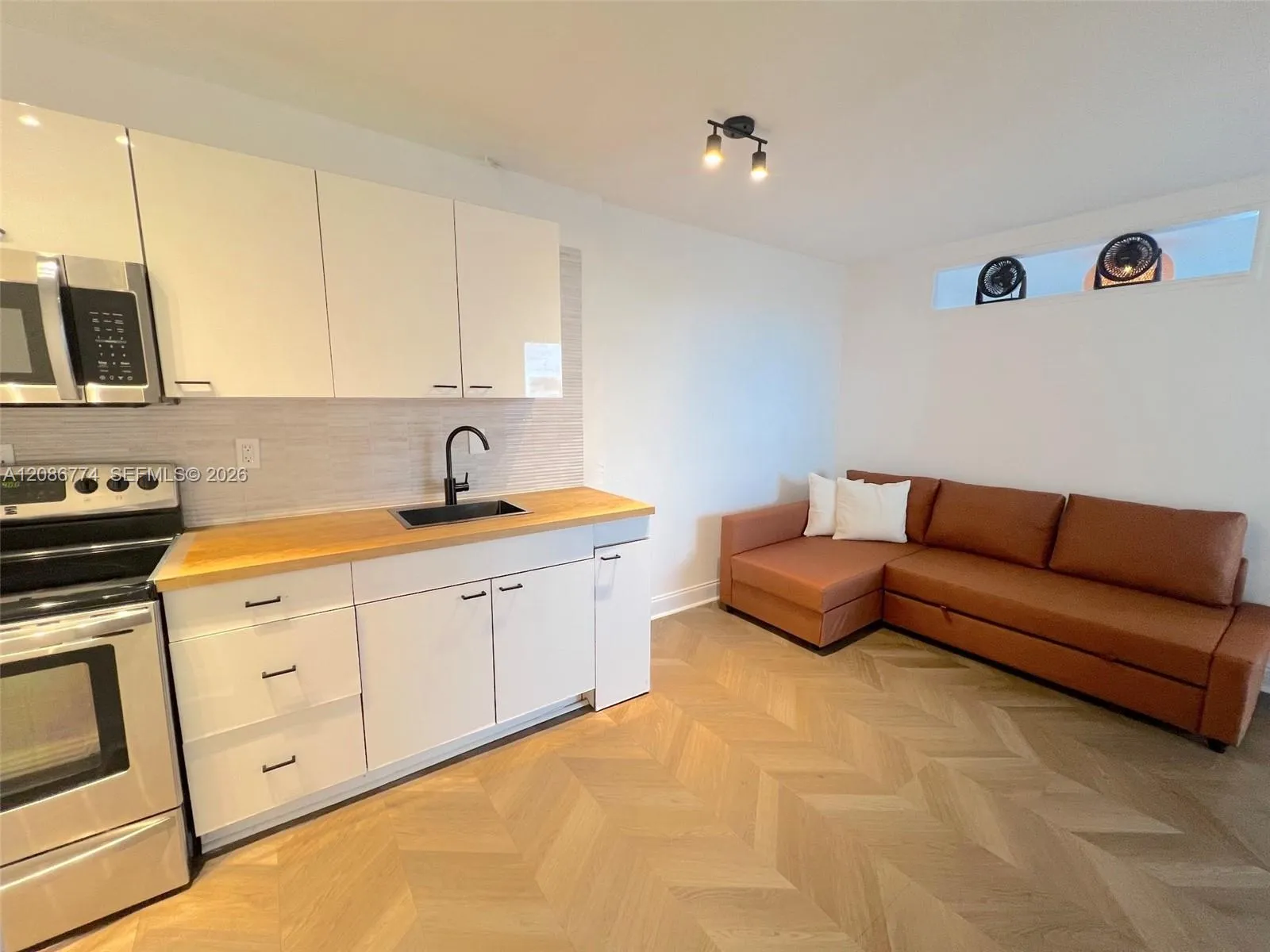 Foto de propiedad en 1255 Collins Avenue 604, Miami Beach, FL 33139 Miami Beach con MLS# 